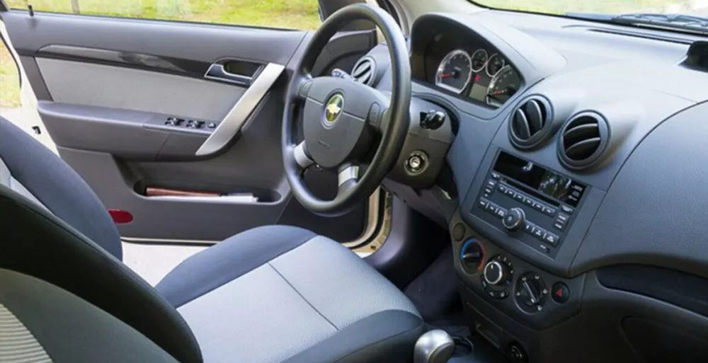 Автомобиль Chevrolet Nexia I Седан
