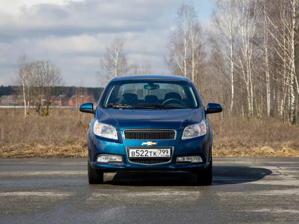 Автомобиль Chevrolet Nexia I Седан
