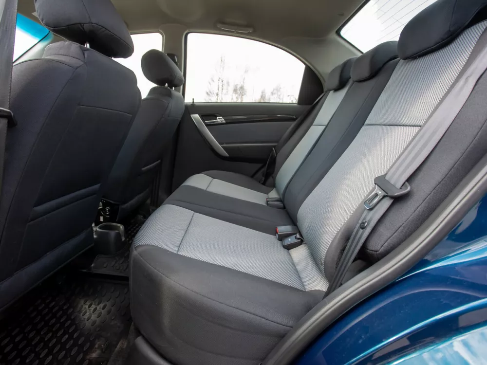 Автомобиль Chevrolet Nexia I Седан
