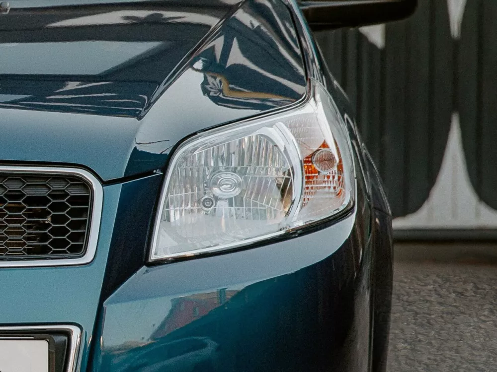 Автомобиль Chevrolet Nexia I Седан