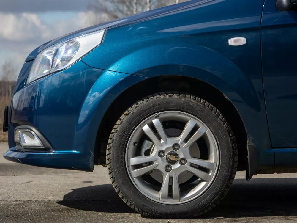 Автомобиль Chevrolet Nexia I Седан