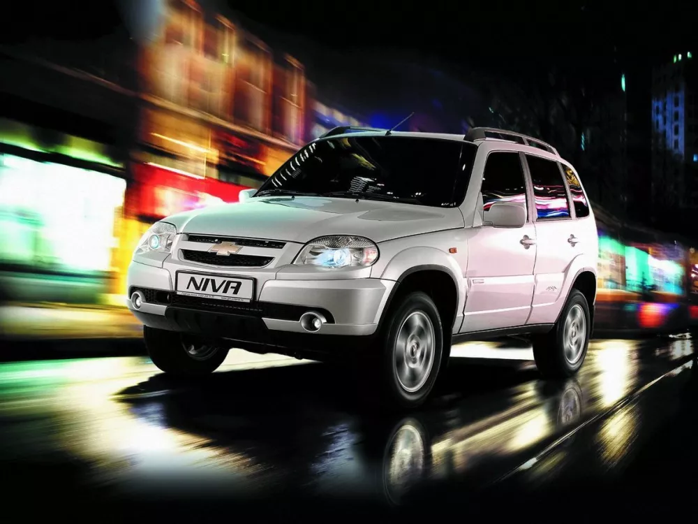 Автомобиль Chevrolet Niva I Рестайлинг Внедорожник (5 дверей)