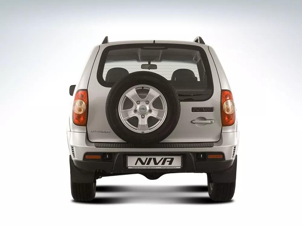 Автомобиль Chevrolet Niva I Рестайлинг Внедорожник (5 дверей)