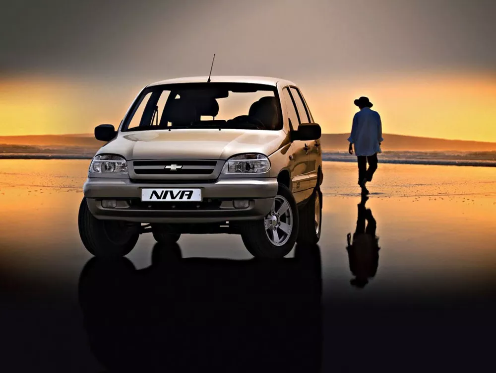 Автомобиль Chevrolet Niva I Внедорожник (5 дверей)