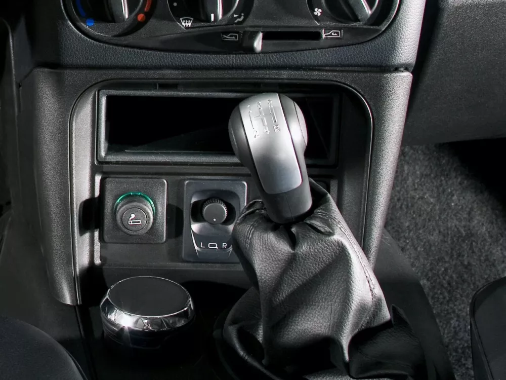Автомобиль Chevrolet Niva I Рестайлинг Внедорожник (5 дверей)