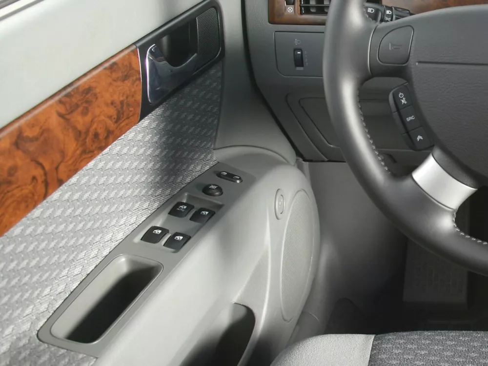 Автомобиль Chevrolet Nubira Седан