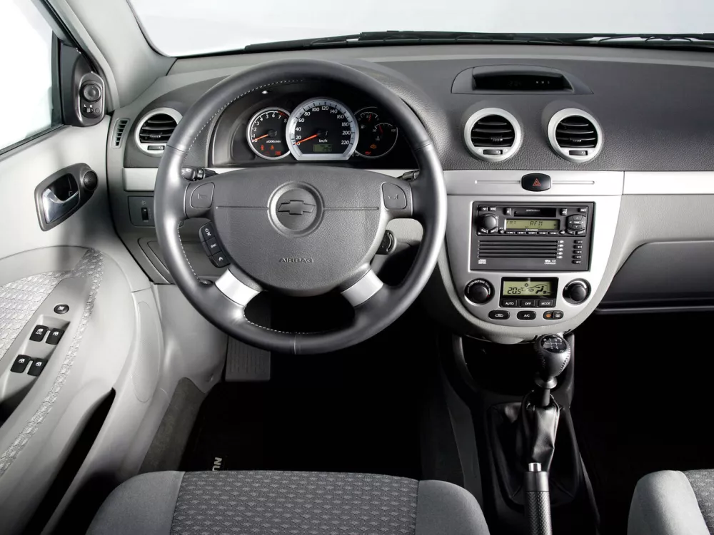 Автомобиль Chevrolet Nubira Универсал (5 дверей)