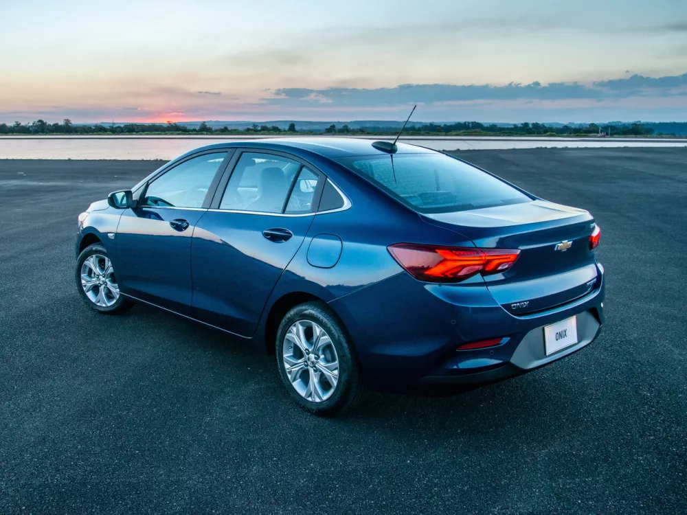Автомобиль Chevrolet Onix II Седан