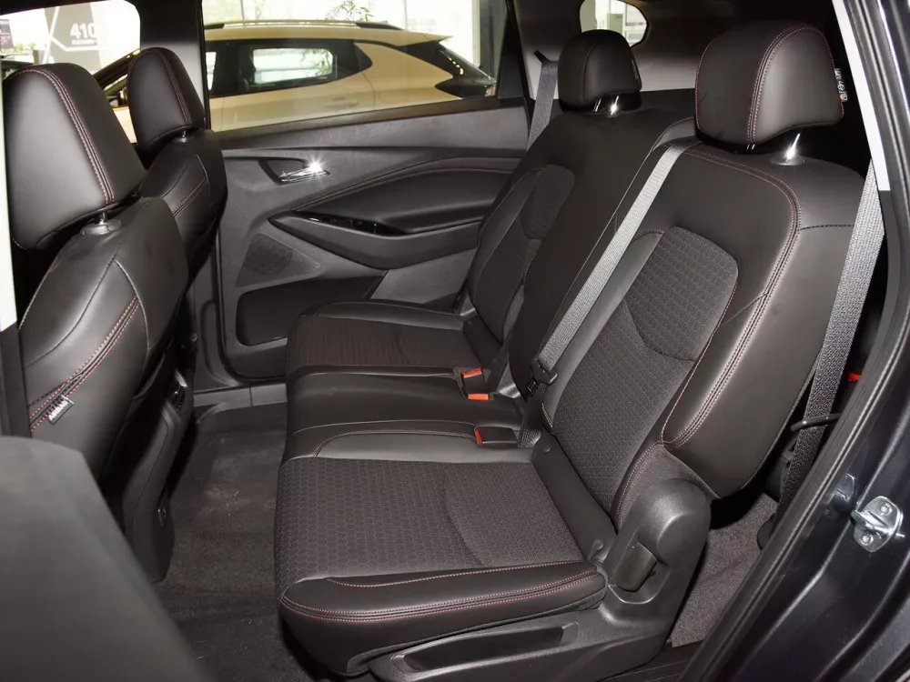 Автомобиль Chevrolet Orlando II Компактвэн