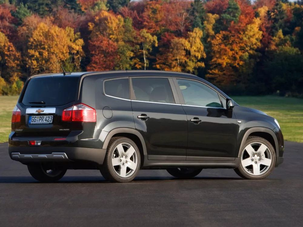 Автомобиль Chevrolet Orlando I Компактвэн