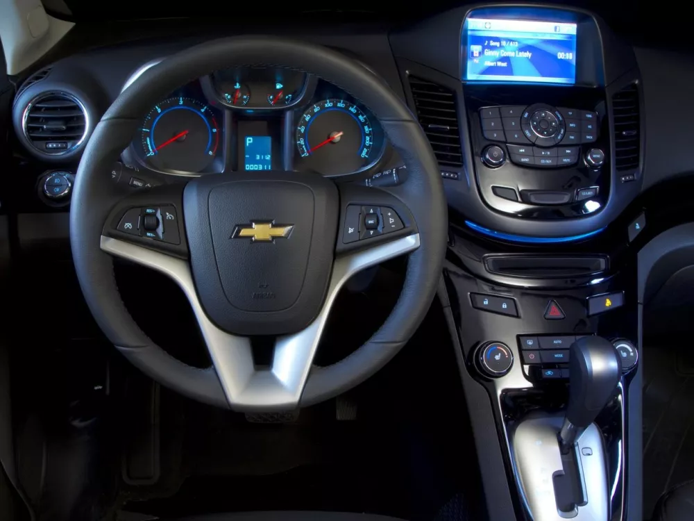 Автомобиль Chevrolet Orlando I Компактвэн