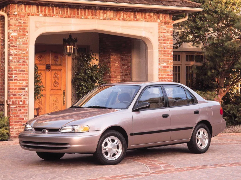 Автомобиль Chevrolet Prizm Седан