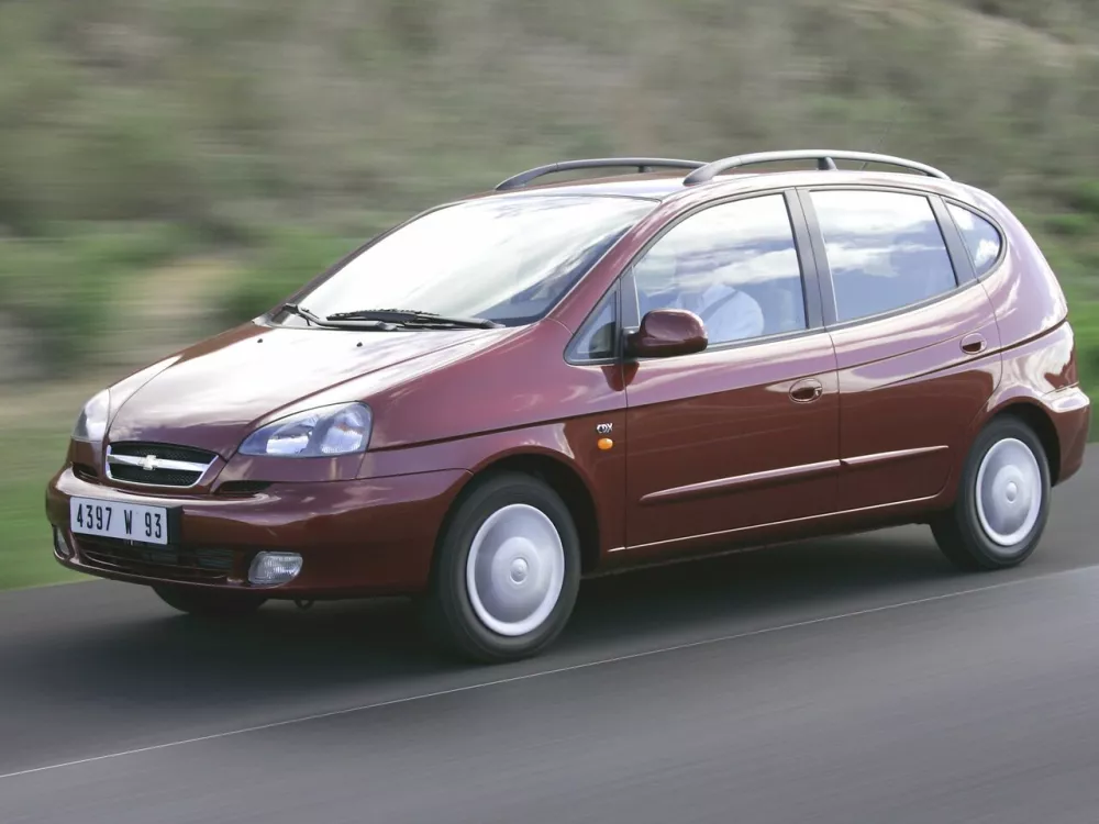 Автомобиль Chevrolet Rezzo Компактвэн
