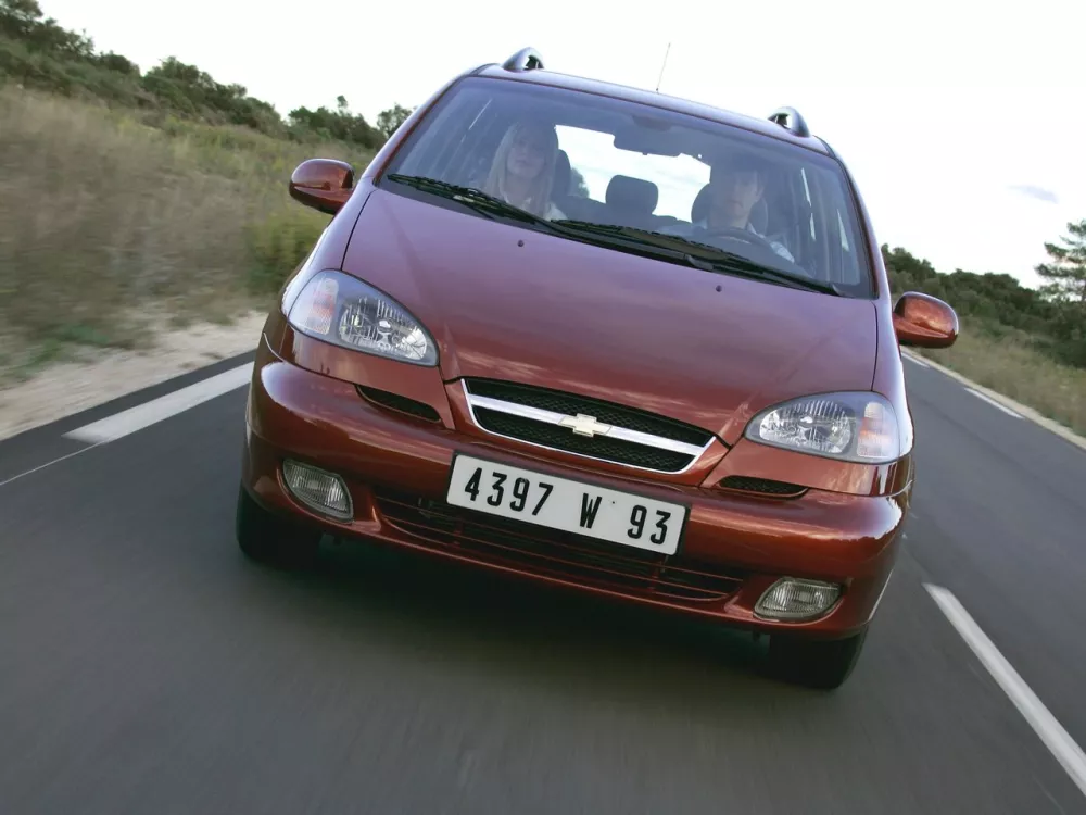 Автомобиль Chevrolet Rezzo Компактвэн