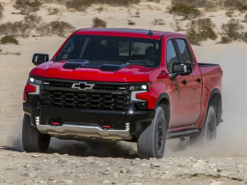 Автомобиль Chevrolet Silverado IV (T1XX) Рестайлинг Пикап Двойная кабина ZR2
