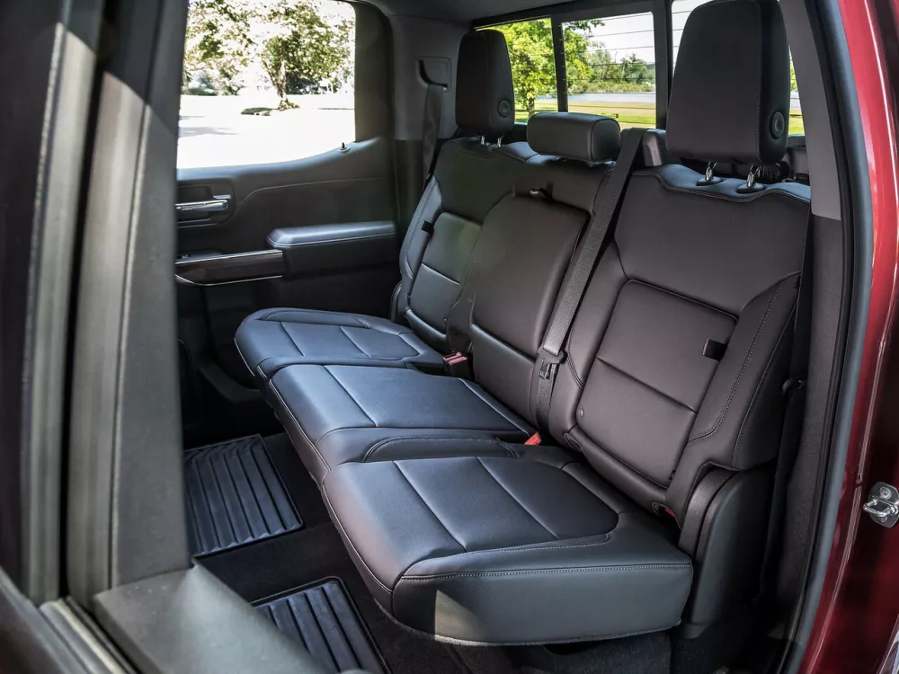 Автомобиль Chevrolet Silverado IV (T1XX) Пикап Двойная кабина Crew