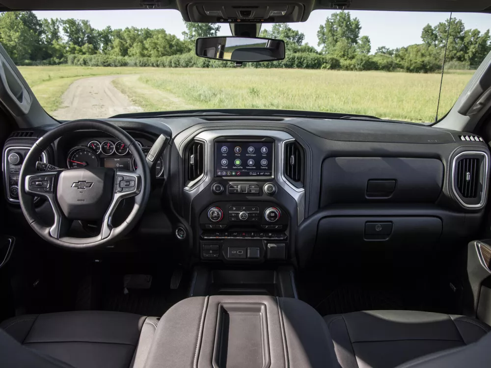 Автомобиль Chevrolet Silverado IV (T1XX) Пикап Двойная кабина Crew
