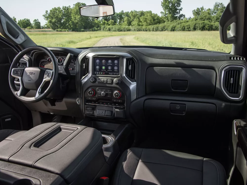 Автомобиль Chevrolet Silverado IV (T1XX) Пикап Двойная кабина Crew