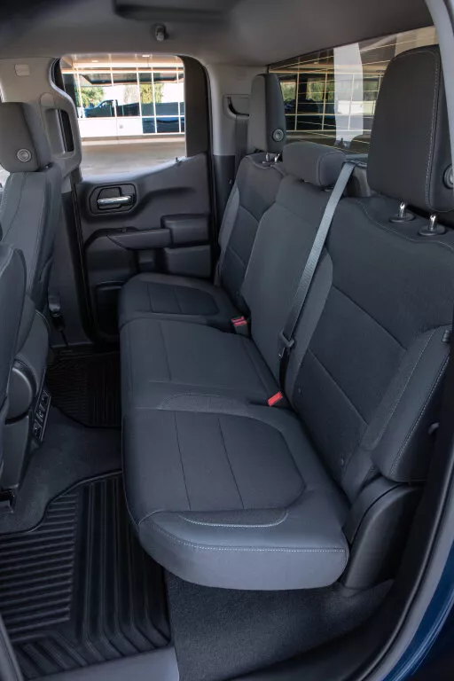 Автомобиль Chevrolet Silverado IV (T1XX) Пикап Двойная кабина Double