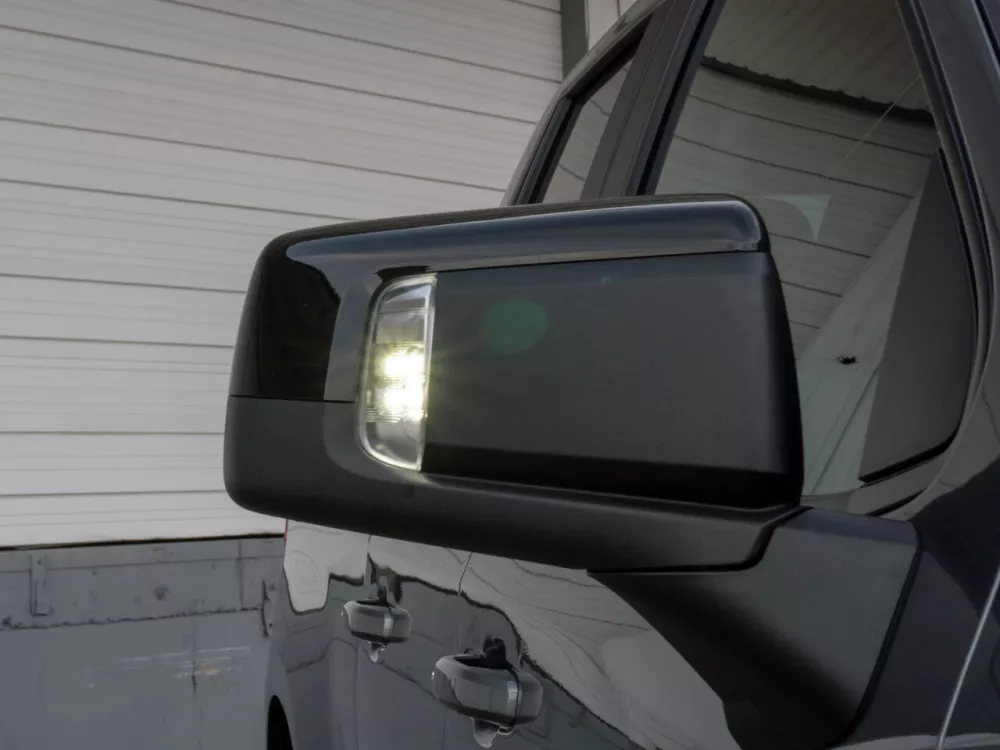 Автомобиль Chevrolet Silverado IV (T1XX) Пикап Двойная кабина Double