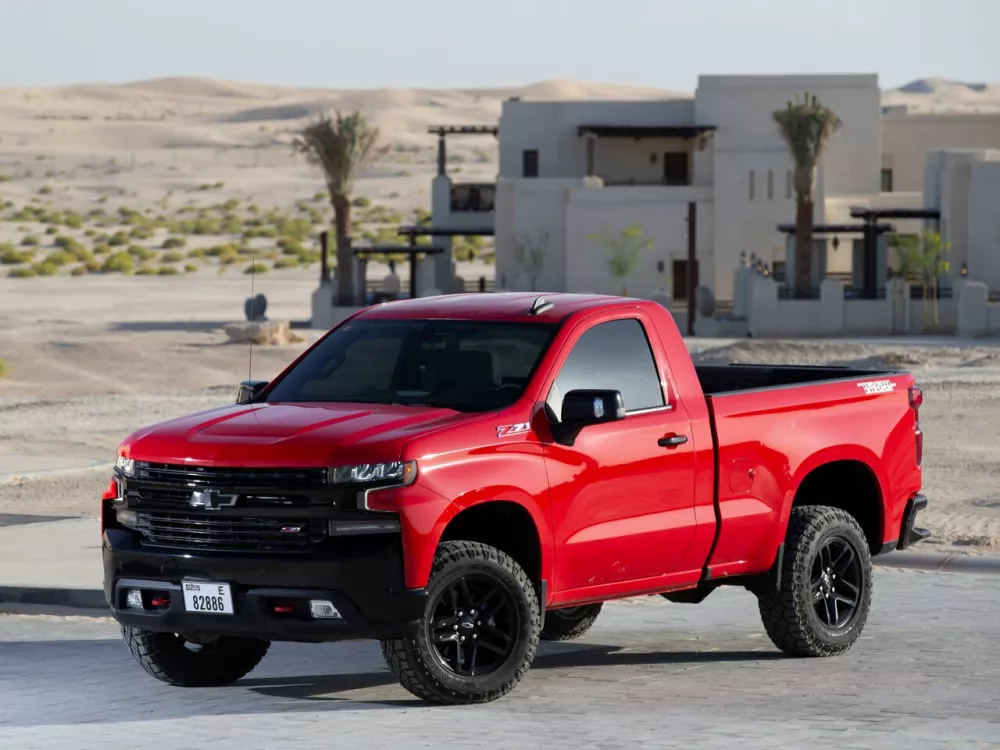 Автомобиль Chevrolet Silverado IV (T1XX) Пикап Одинарная кабина Regular