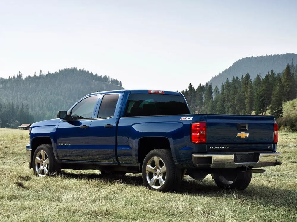 Автомобиль Chevrolet Silverado III (K2XX) Пикап Полуторная кабина Double Cab