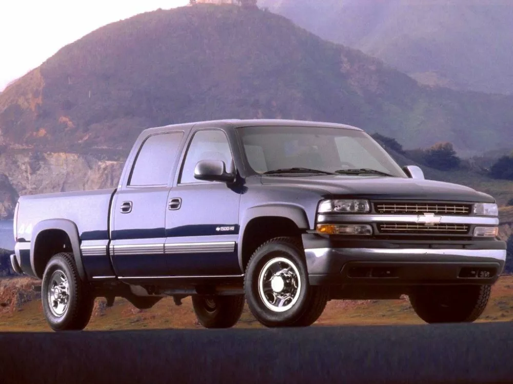 Автомобиль Chevrolet Silverado I (GMT800) Пикап Двойная кабина Crew Cab