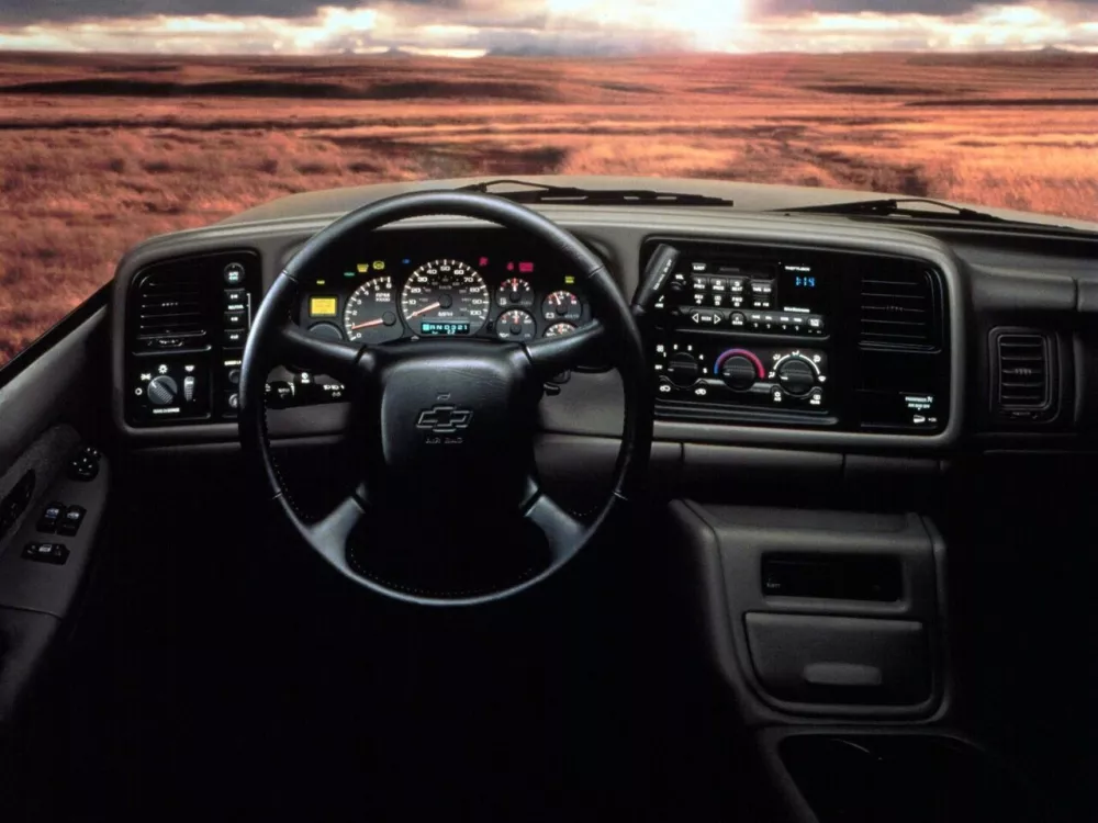 Автомобиль Chevrolet Silverado I (GMT800) Пикап Двойная кабина Crew Cab