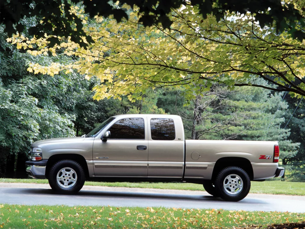 Автомобиль Chevrolet Silverado I (GMT800) Пикап Полуторная кабина Extended Cab