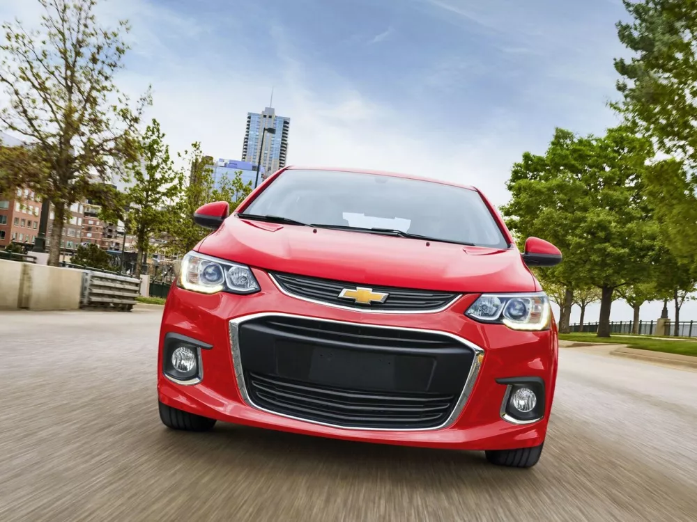 Автомобиль Chevrolet Sonic I Рестайлинг Хэтчбек (5 дверей)