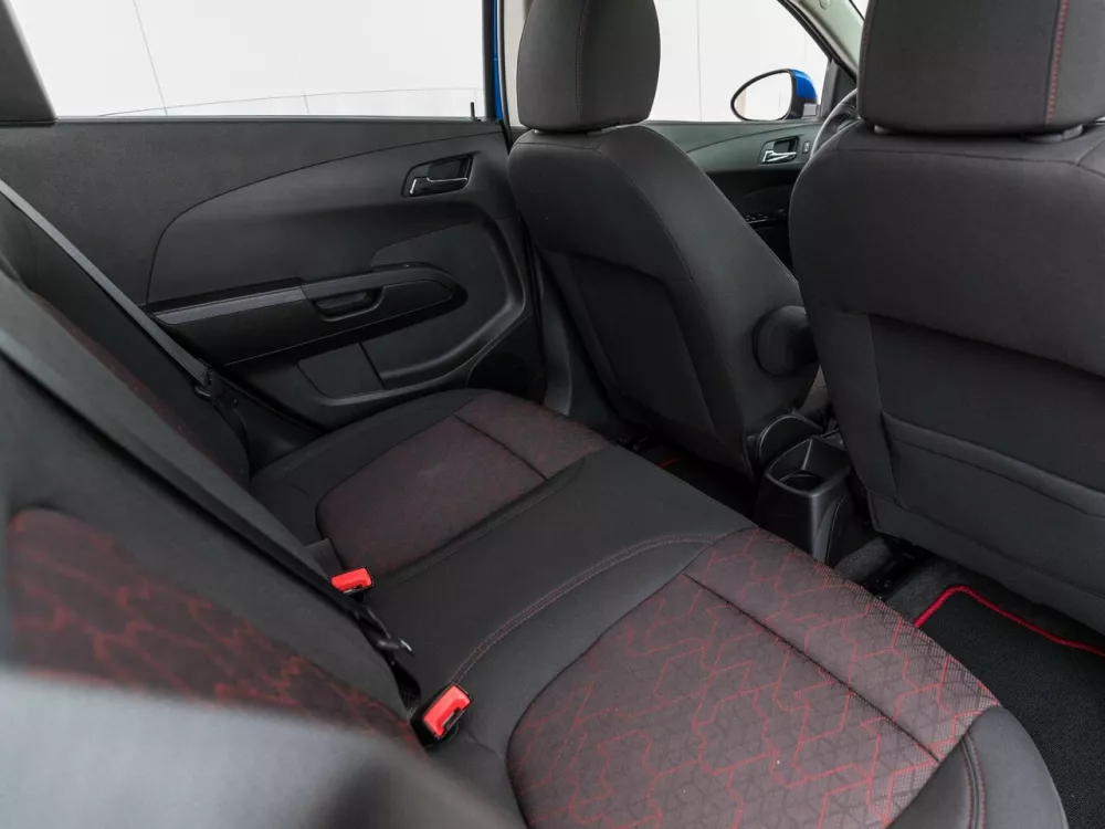 Автомобиль Chevrolet Sonic I Рестайлинг Хэтчбек (5 дверей)