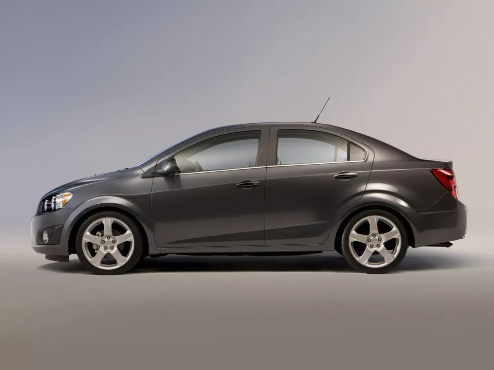 Автомобиль Chevrolet Sonic I Седан
