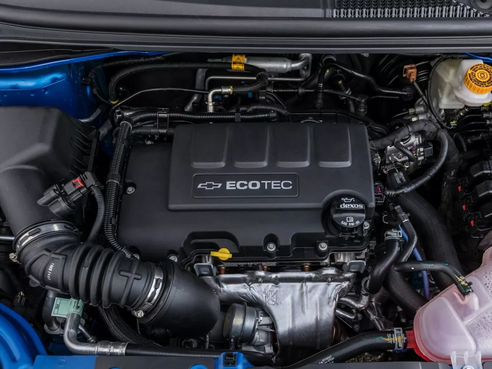 Автомобиль Chevrolet Sonic I Рестайлинг Хэтчбек (5 дверей)