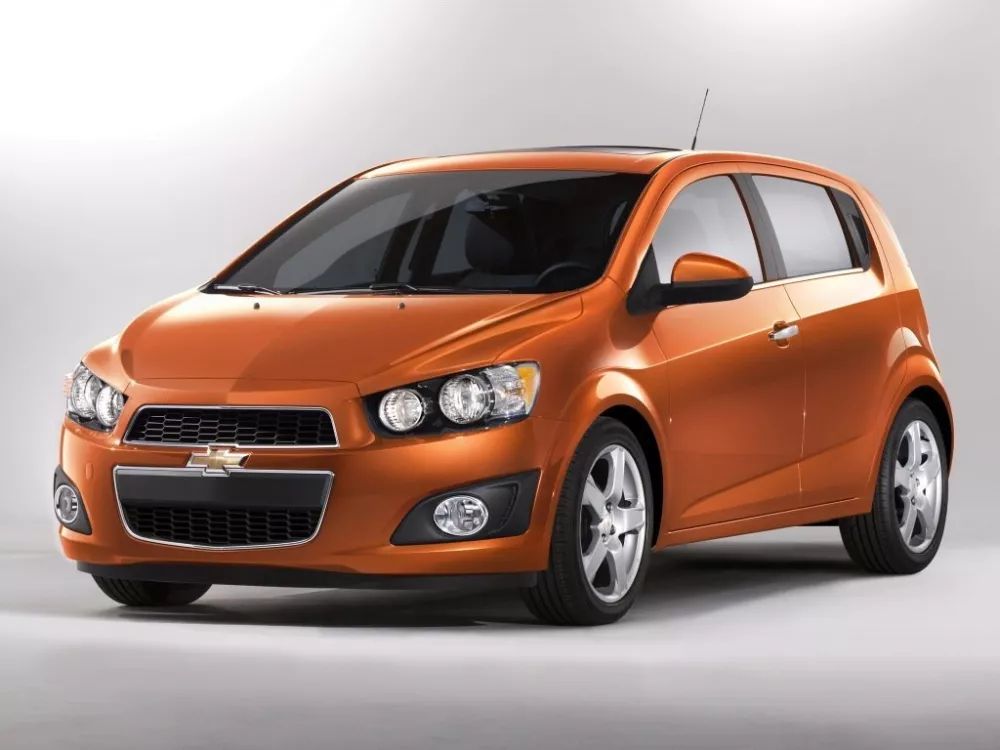 Автомобиль Chevrolet Sonic I Хэтчбек (5 дверей)