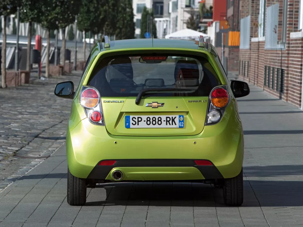 Автомобиль Chevrolet Spark III Хэтчбек (5 дверей)