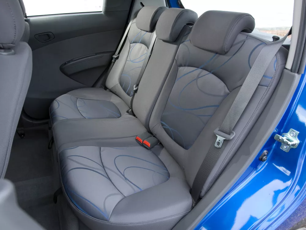 Автомобиль Chevrolet Spark III Хэтчбек (5 дверей)