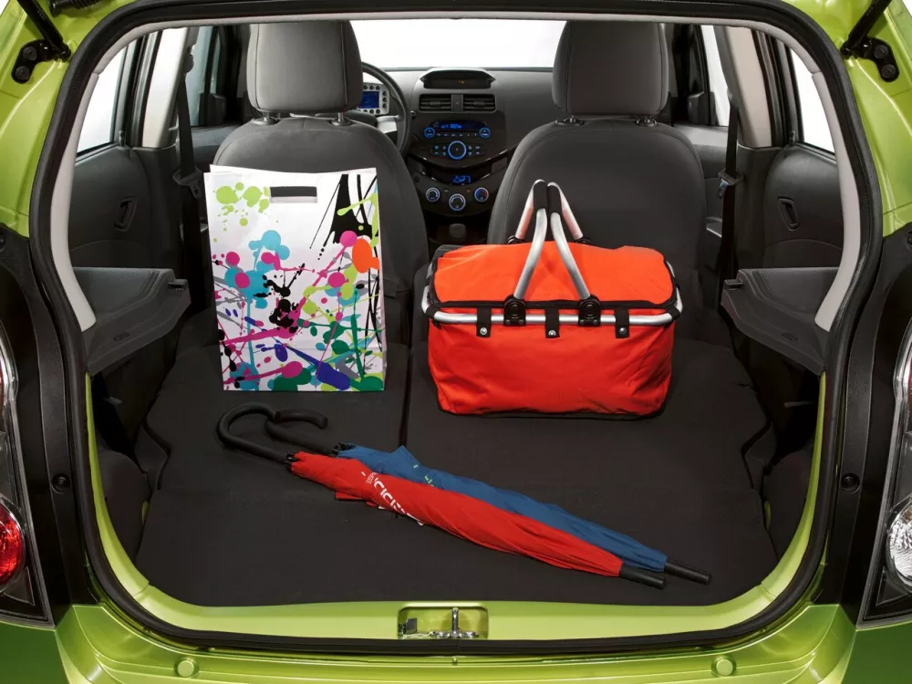 Автомобиль Chevrolet Spark III Хэтчбек (5 дверей)