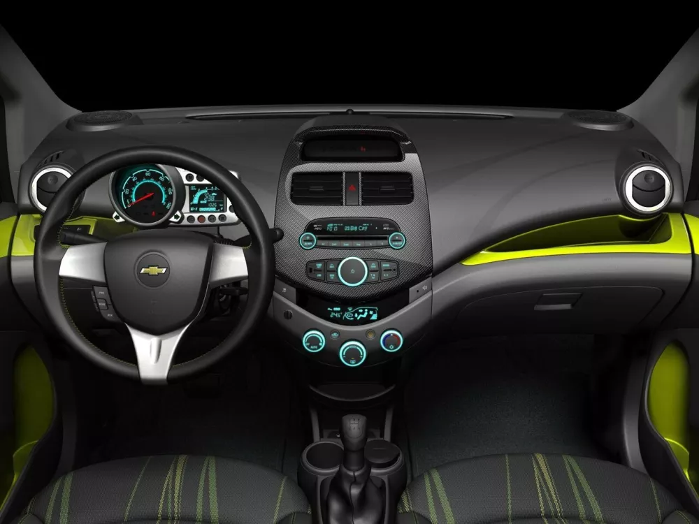 Автомобиль Chevrolet Spark III Хэтчбек (5 дверей)