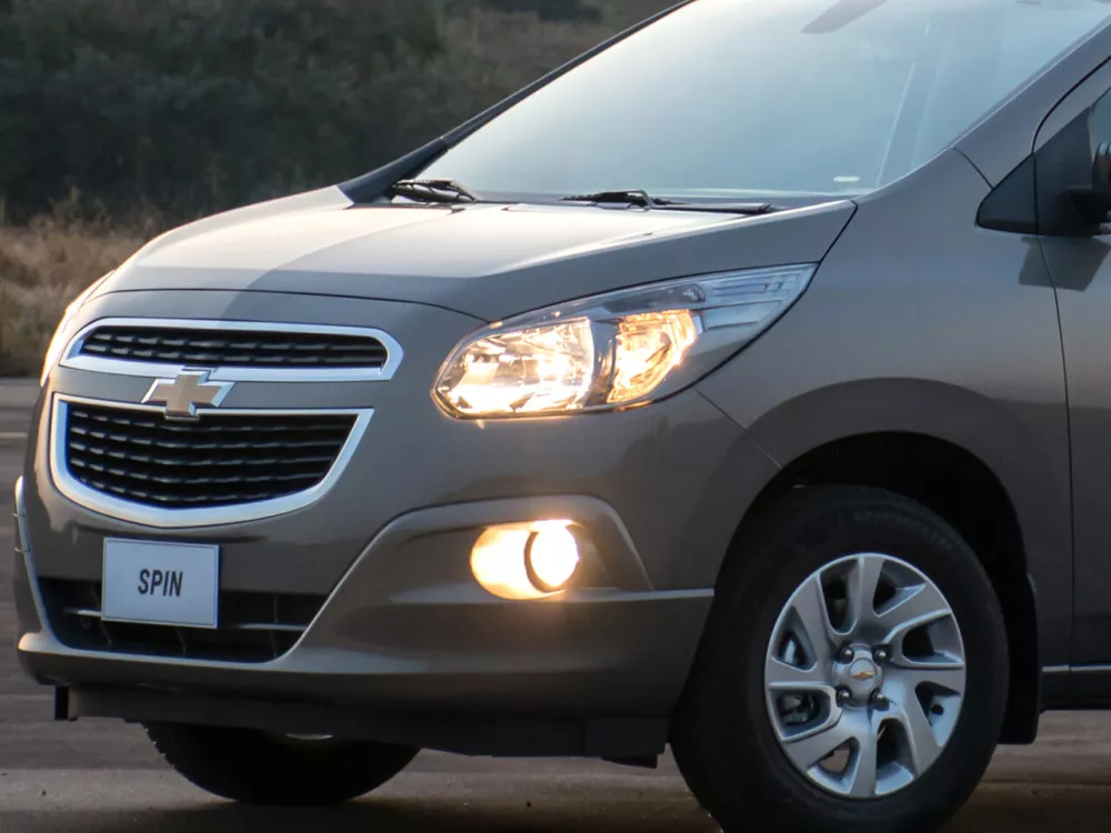Автомобиль Chevrolet Spin I Минивэн