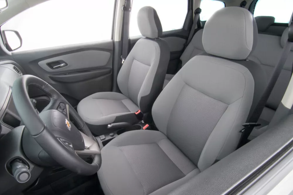 Автомобиль Chevrolet Spin I Минивэн