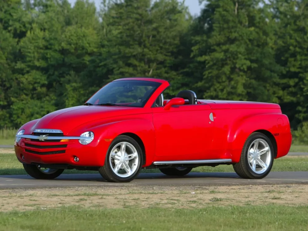 Автомобиль Chevrolet SSR Пикап Одинарная кабина