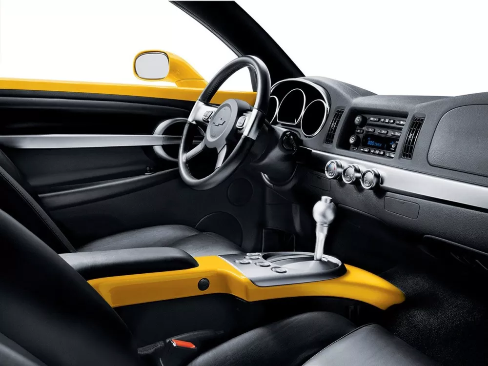 Автомобиль Chevrolet SSR Пикап Одинарная кабина