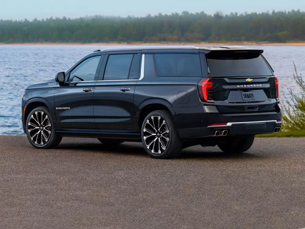 Автомобиль Chevrolet Suburban XII Рестайлинг Внедорожник (5 дверей)
