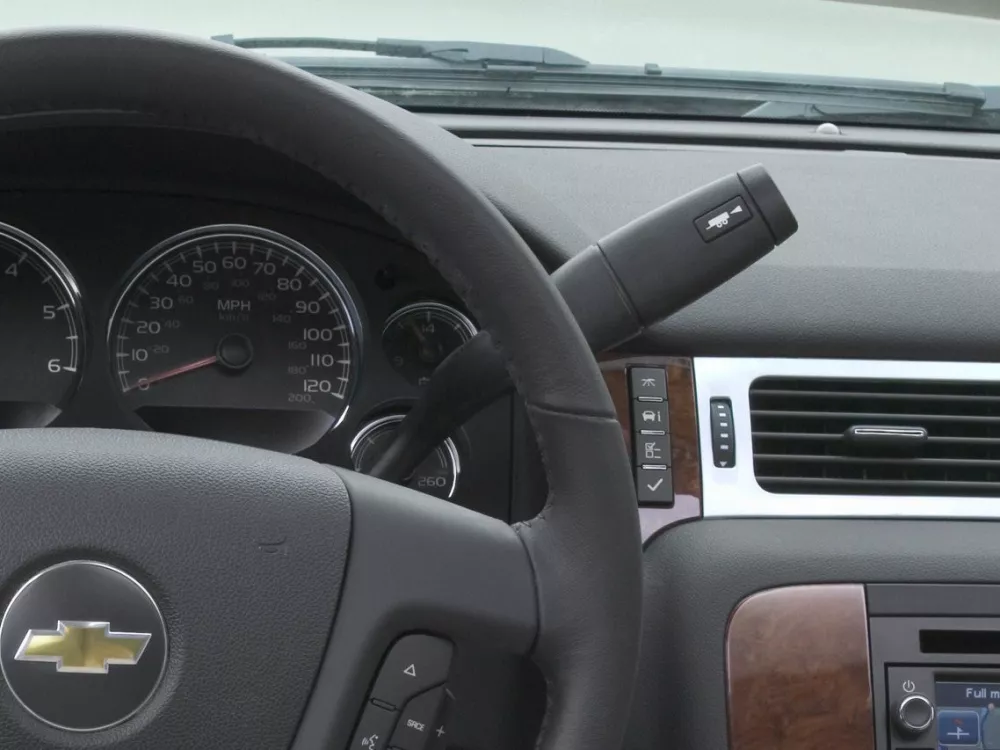Автомобиль Chevrolet Suburban X Внедорожник (5 дверей)