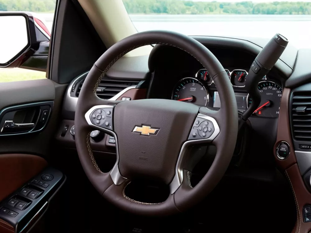 Автомобиль Chevrolet Suburban XI Внедорожник (5 дверей)