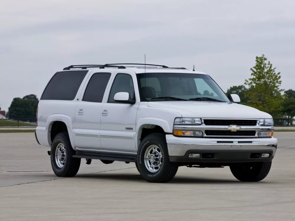 Автомобиль Chevrolet Suburban IX Внедорожник (5 дверей)