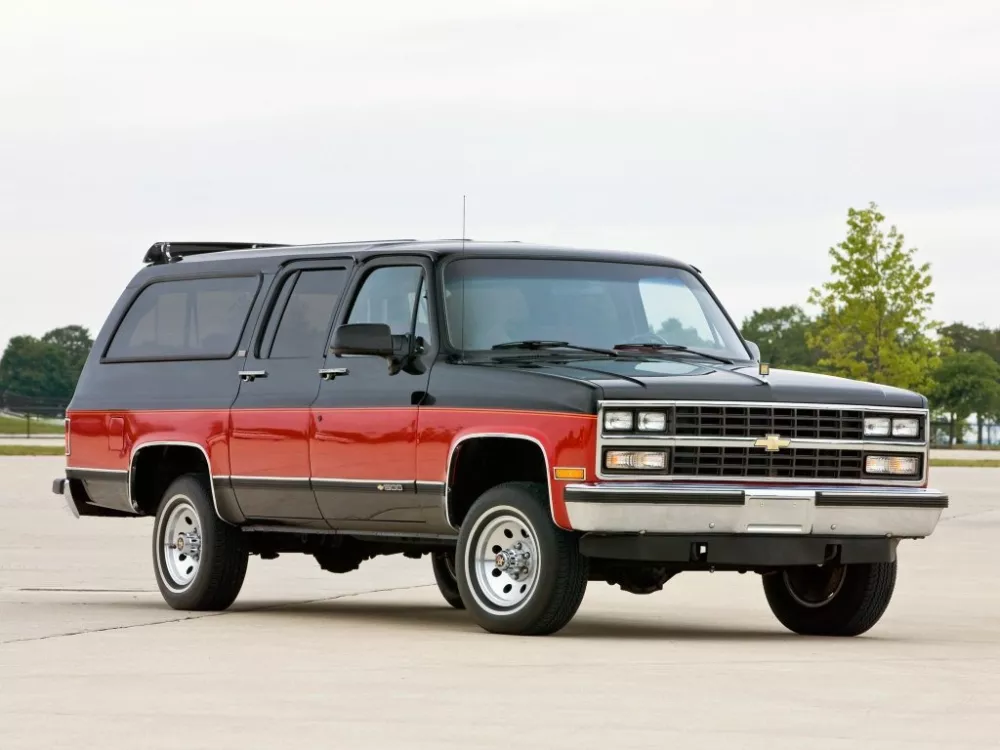 Автомобиль Chevrolet Suburban VII Внедорожник (5 дверей)