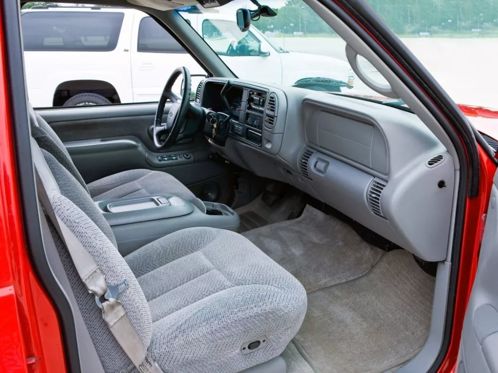 Автомобиль Chevrolet Suburban VIII Внедорожник (5 дверей)