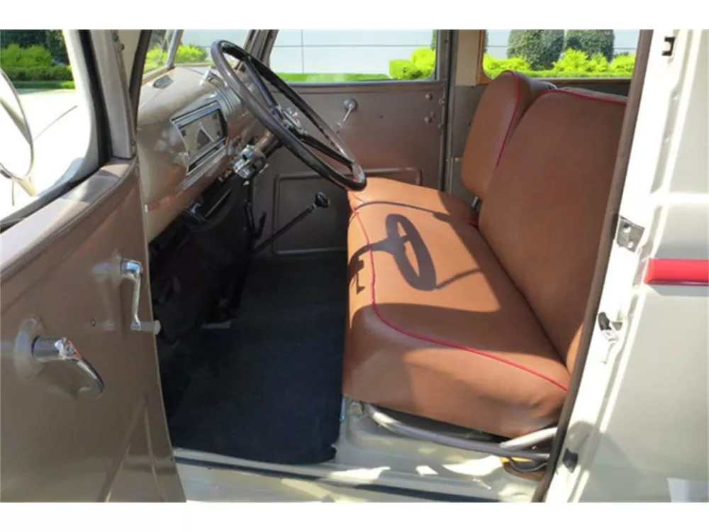 Автомобиль Chevrolet Suburban II Внедорожник (3 двери)