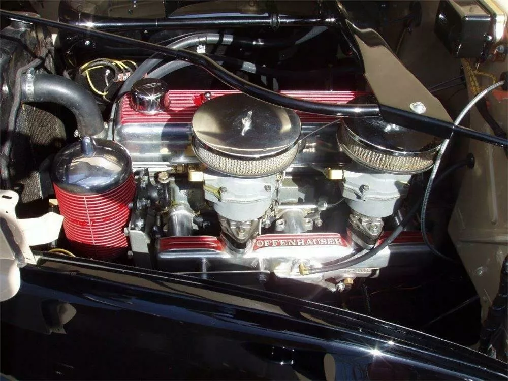 Автомобиль Chevrolet Suburban II Внедорожник (3 двери)